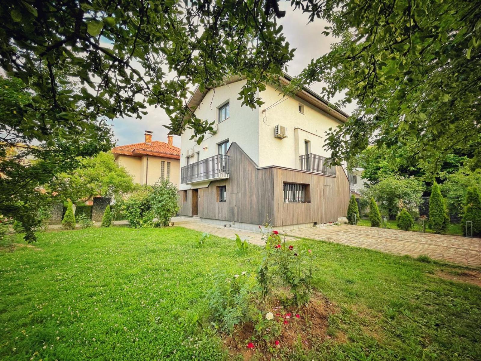 Villa Bb *